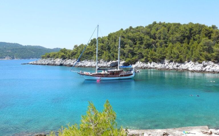 Oreoi, Evia - Disembarkation
