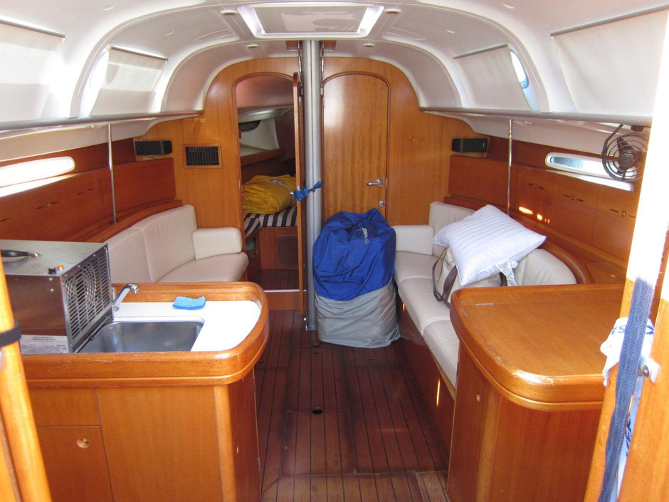 Beneteau First 40.7 training yacht - photo 4