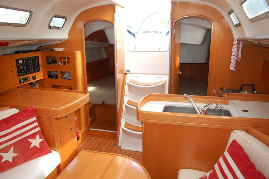 Beneteau First 40.7 training yacht - photo 7