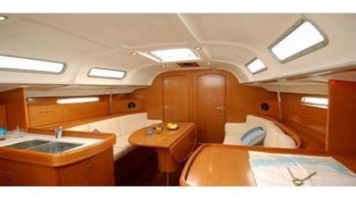 Beneteau First 40.7 training yacht - photo 11
