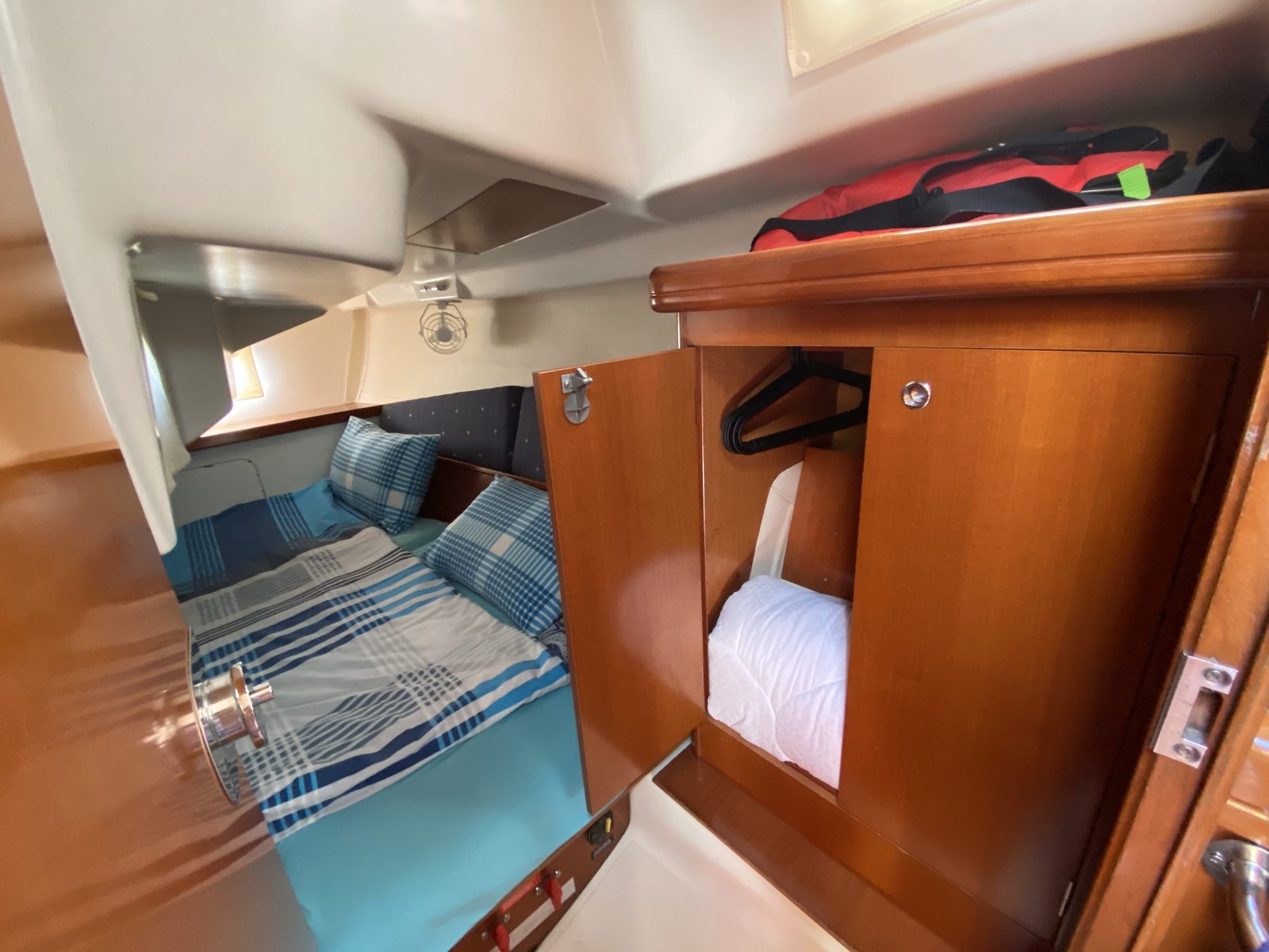 Oceanis 323 4