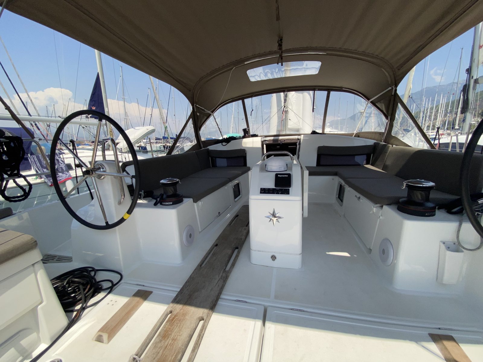 Sun Odyssey 490 4