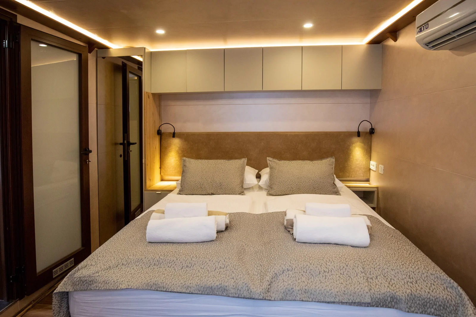 MV Equator - foto 4
